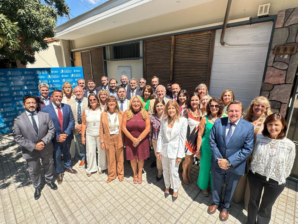 jAoglqFV4LURHKOHNCfF